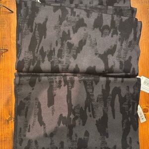 Lululemon oversized scarf